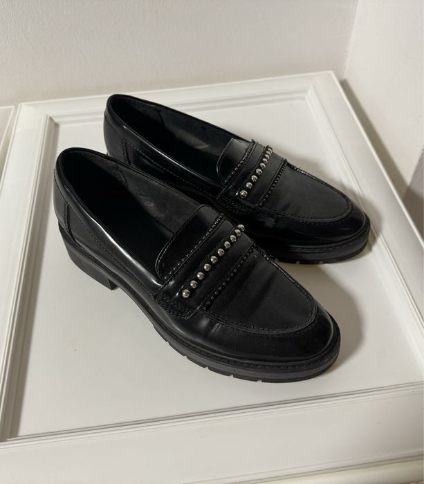 обувки лоуфъри размер 36 черни нови