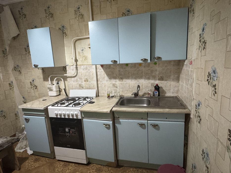 Отдам даром шкафы на кухню