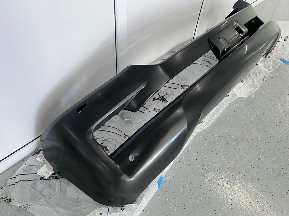 Бампер для Toyota Land Cruiser 200