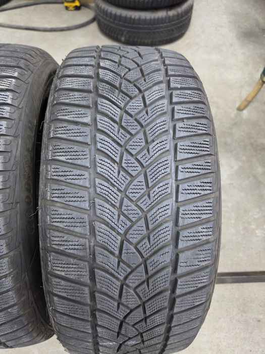 2 Броя 225/50/17 Goodyear 5,5mm