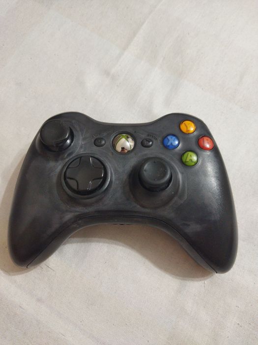 Продаю геймпад на xbox 360