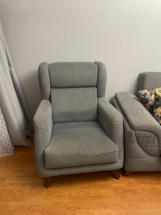 Продам диван и 2 кресла