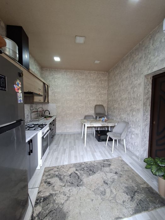 Продаётся дом 1.8 соток 3 комнаты в Бектемирском районе.