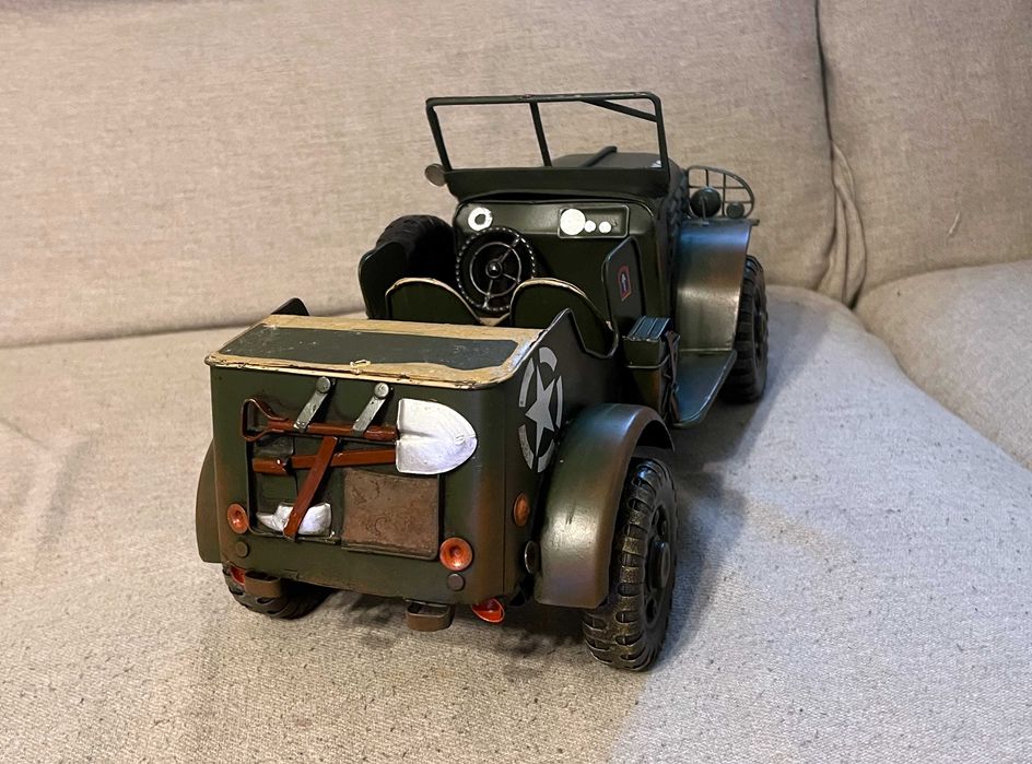 Jeep militar WWII Willys metal handmade model colectie tabla