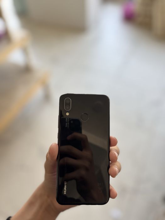 Huawe telfon sotiladi