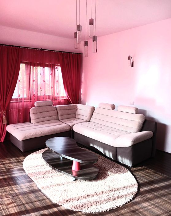 Apartament 3 camere de închiriat!