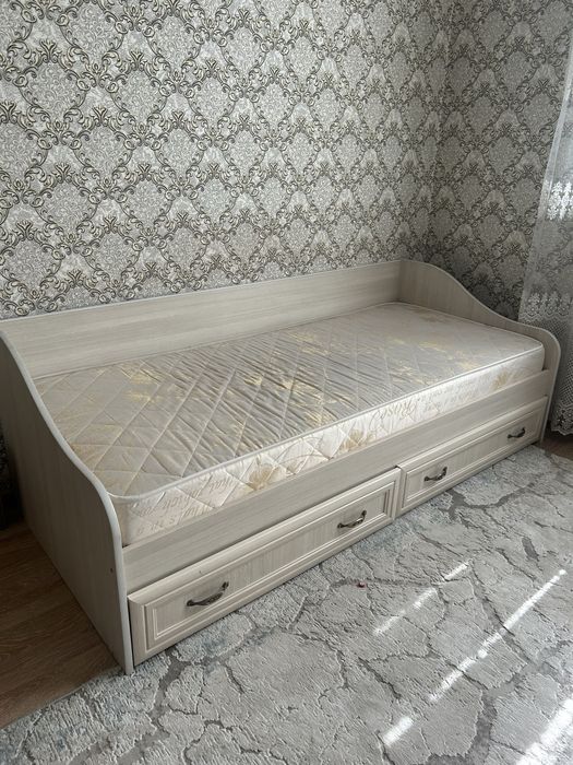 Продам детский диван