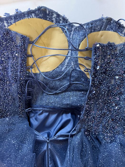 Бална къса рокля хс размер