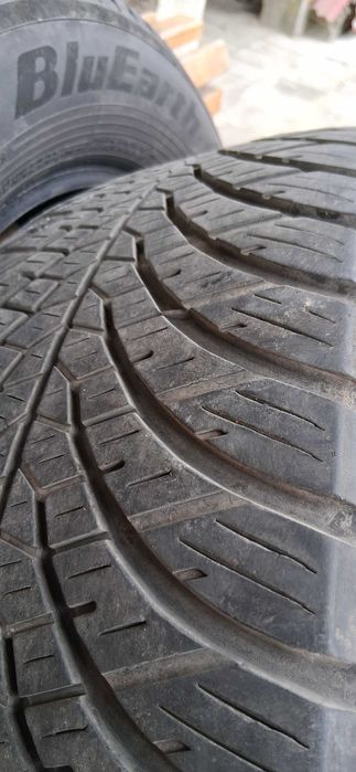 2 бр. Гуми Yokohama 215 60 16