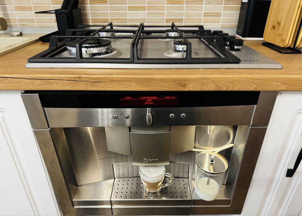 Espressor automat incastrabil NEFF C77 - Cappuccino, Latte Macchiato