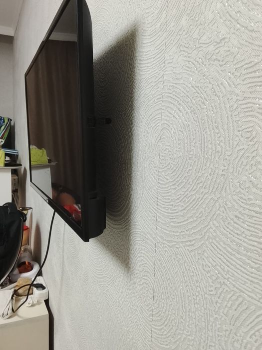 Продам телевизор