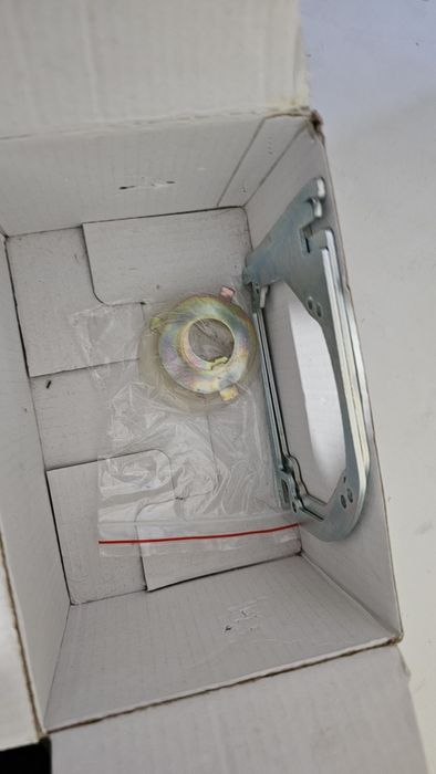 Продам Линзу H1 новая 1шт