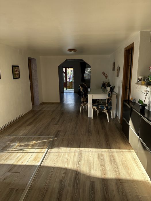 Inchiriere casa Urseni