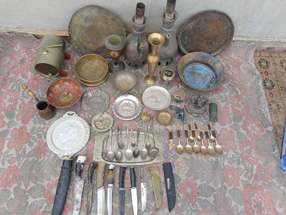 Antikvar buyumlar hammasi optom sotiladi narxi kelishiladi