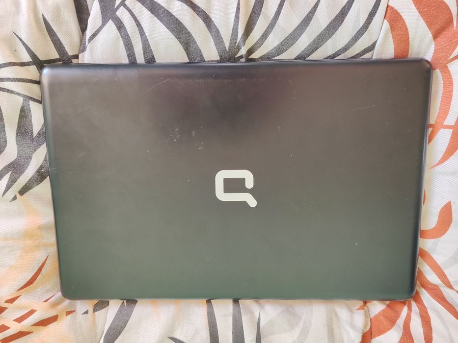 Лаптоп Compaq Presario CQ57