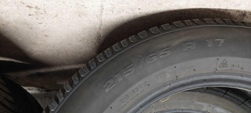 215/65R17 BF Goodrich - зимни гуми 2+2
