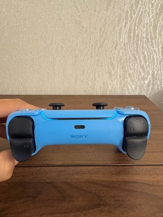 Продам dualsense  PS5 5