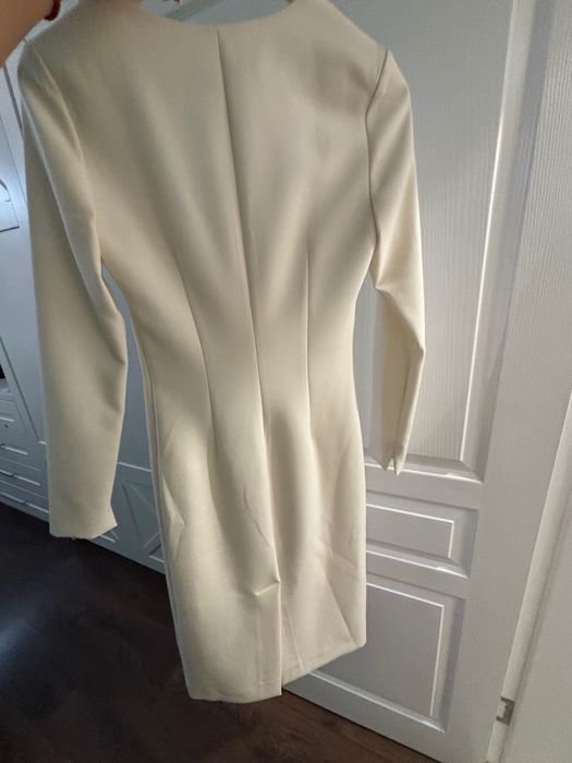 Елегантна рокля Twinset