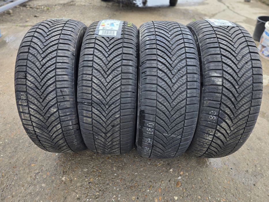 Anvelope Allseason 215-55r17 RoyalBlack