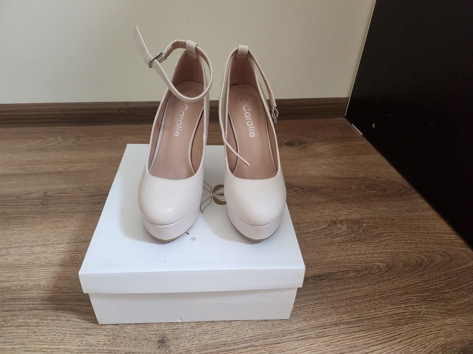 Чисто нови обувки