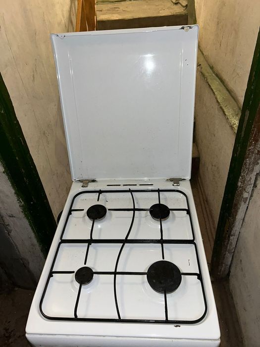 Продаю газову плиту
