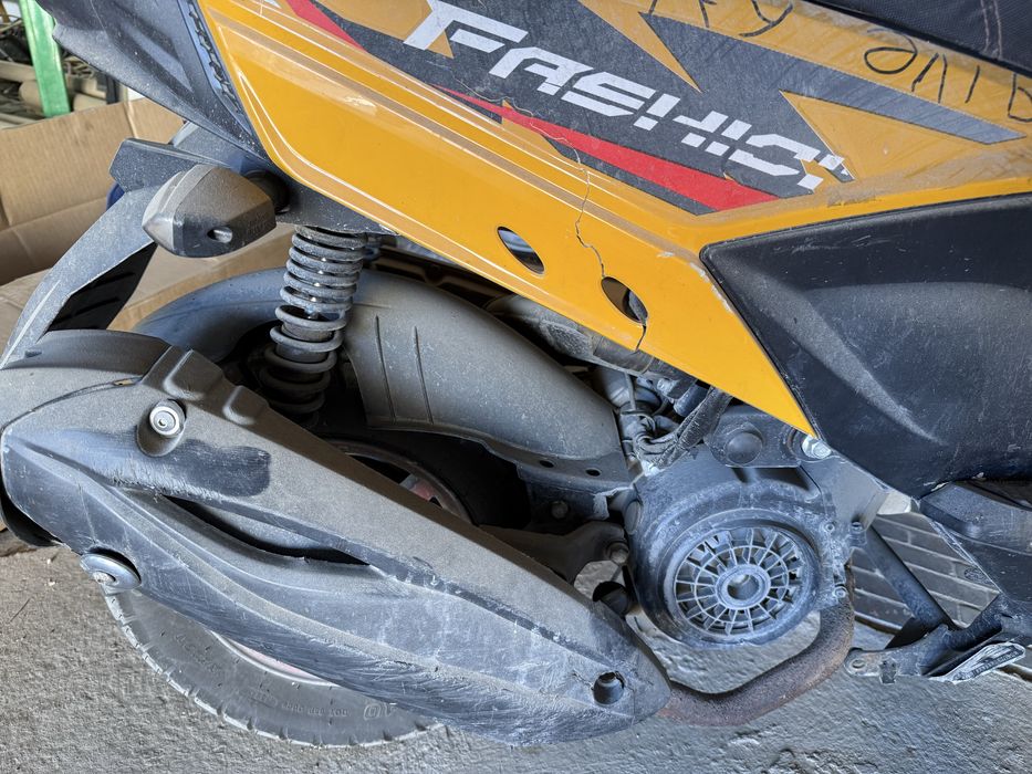 Мопед скутер продается