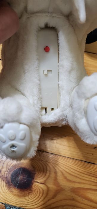 Интерактивно куче Bobby JR