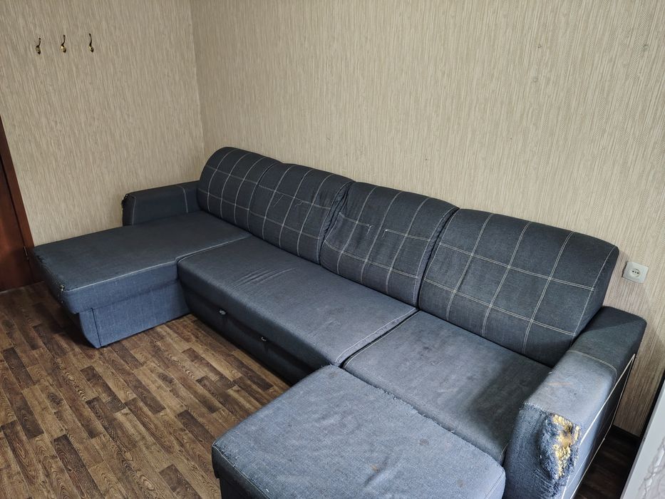 Продаётся угловой диван