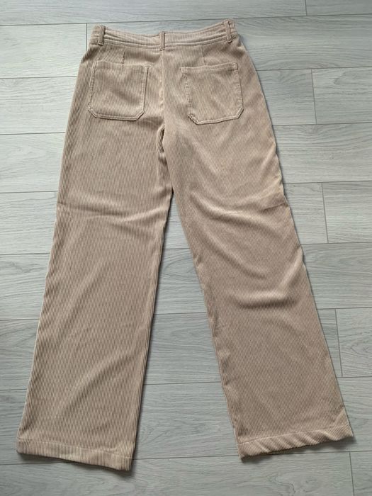 Pantaloni superbi