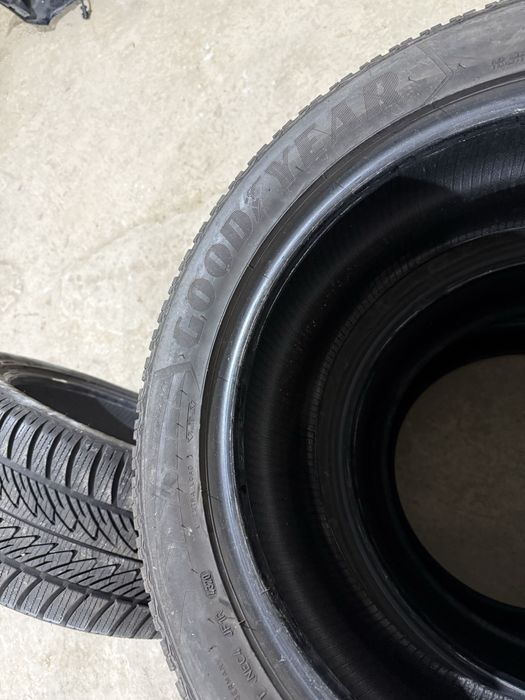 4 броя гуми 285/45/20 Goodyear