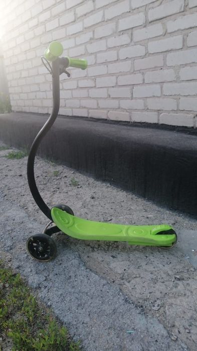 Продам детский самокат