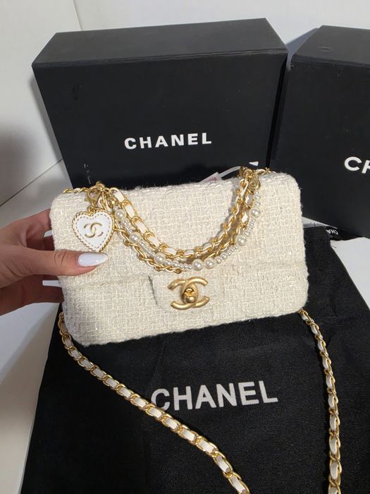 Дамска чанта Chanel Tweed Pearl Crush Flap Bag
