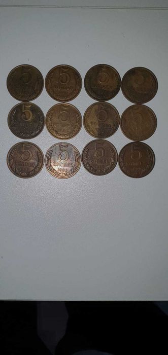 Продам монеты цена договорная!