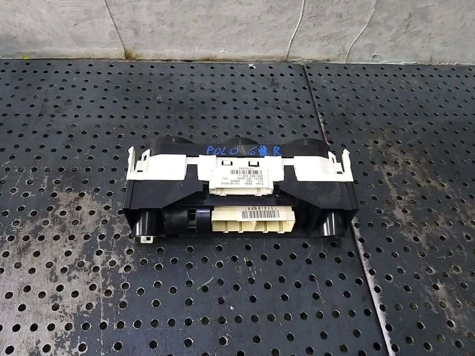 Panou comanda clima ac vw polo 6r 6r0820045j