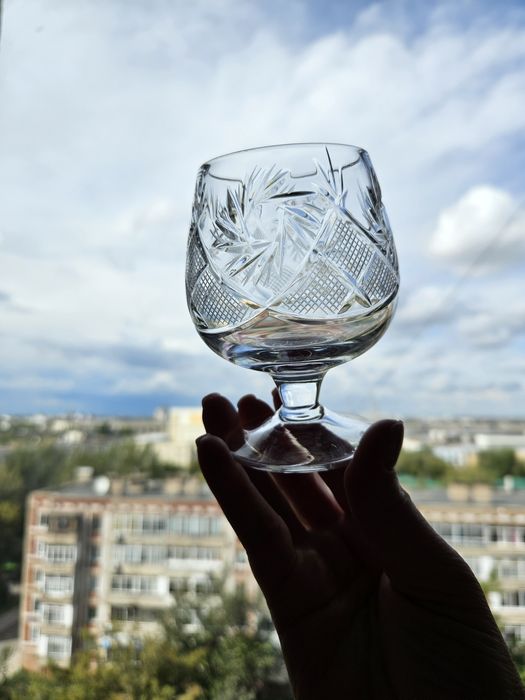 Хрустальные фужеры и рюмки