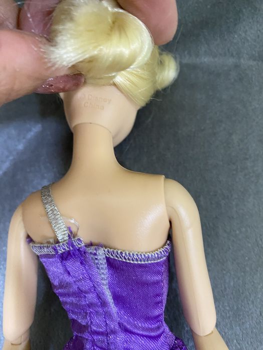 Продаетбся Барби