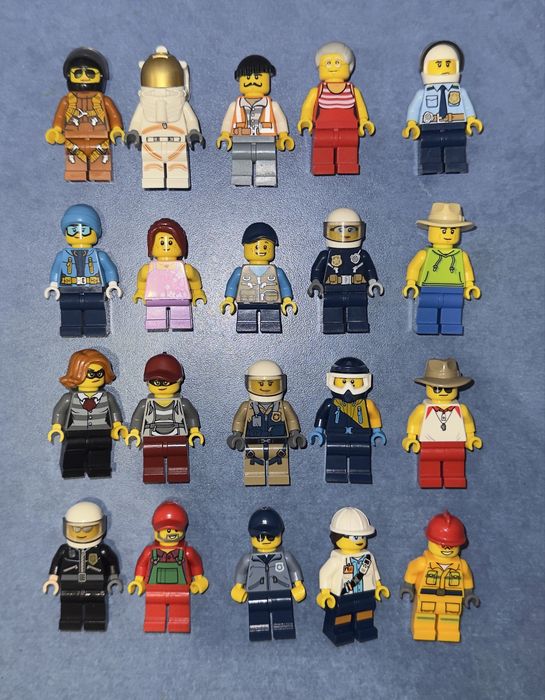 Продам Lego минифигурки и торсики (Оригинал)