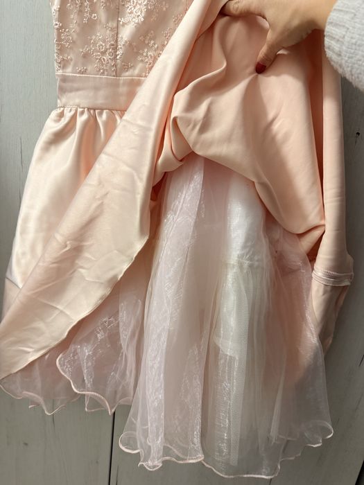 Официална рокля