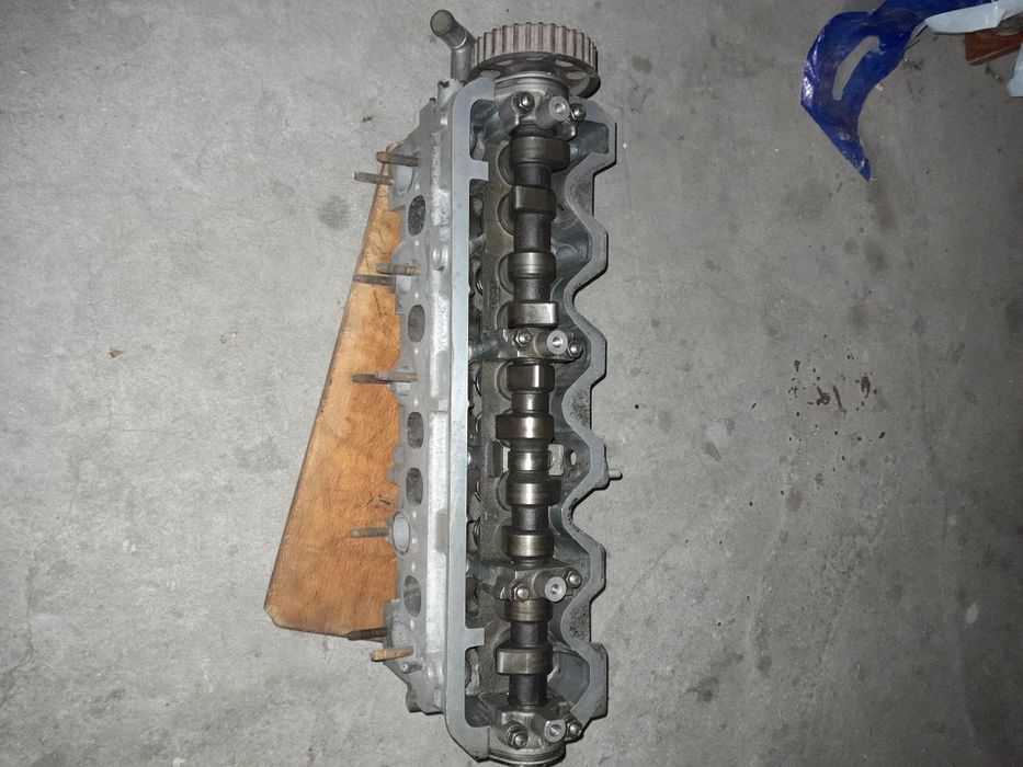 Chiulasa vw 2,5 utilizatacu ax came,buji
