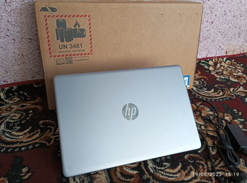 Noutbuk. hp Intel core i3-1115.