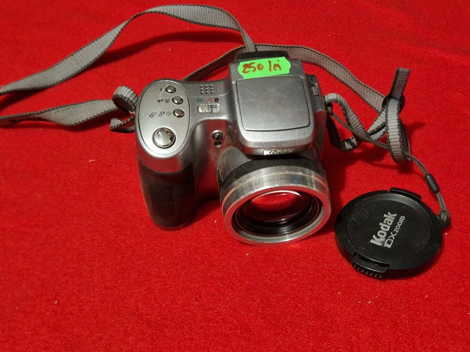 Aparat Photo  / camera digitala fara accesorii
