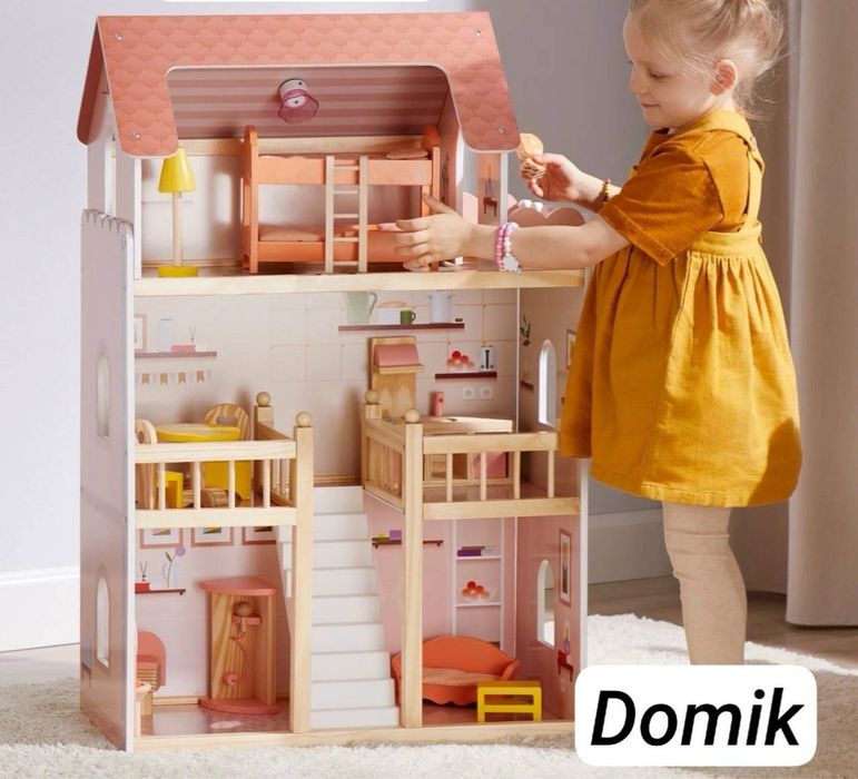 Детские деревянное кукольный домик в комплекты всех предметы есть