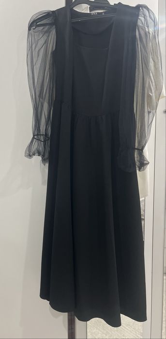 Черное вечернее платье