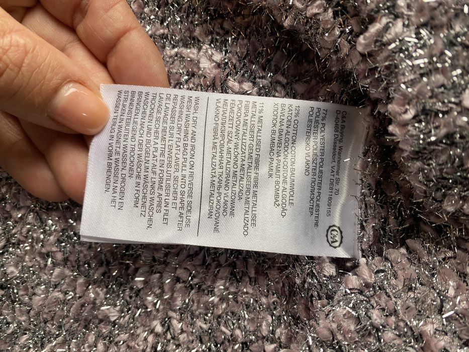 Bluza C&A argintie cu roz purtat o singura data