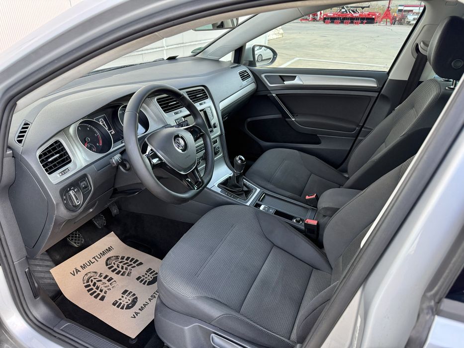 Vw Golf 7 1.6 TDI 105 Cp 2015 Euro 5 | Senzori parcare | Incalzire scaune |