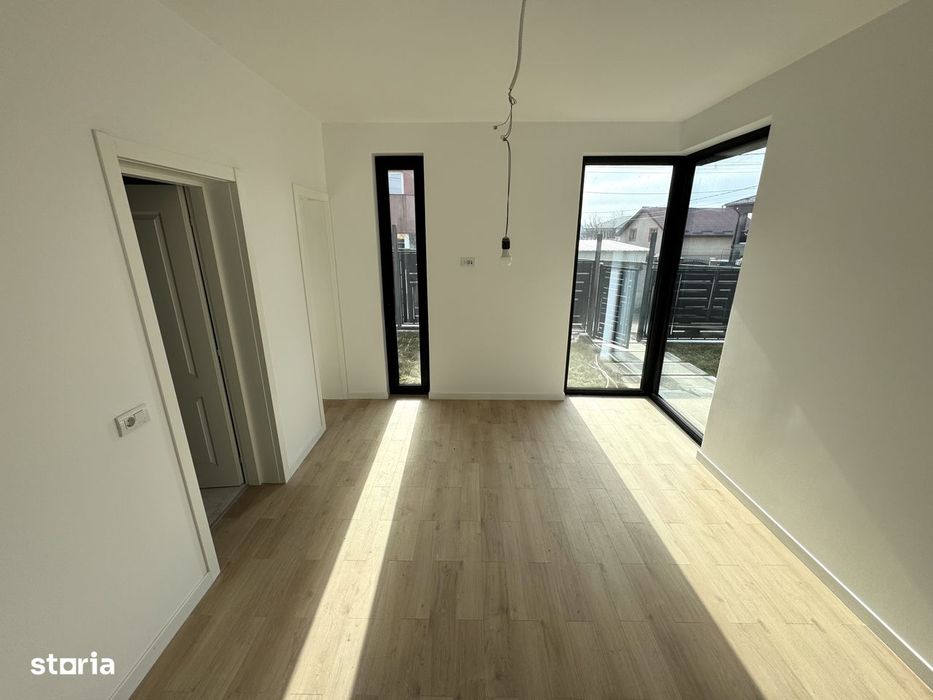 Miroslava centru! 540 mp teren! Family Market! Casa 4 camere 2 bai!