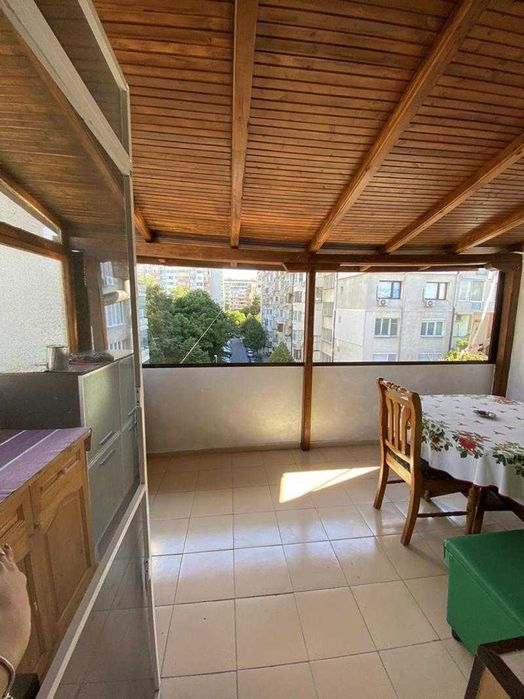 Дава се под наем Тристаен апартамент в Бургас, Център - 92 кв.м за 350 € - Снимка #3