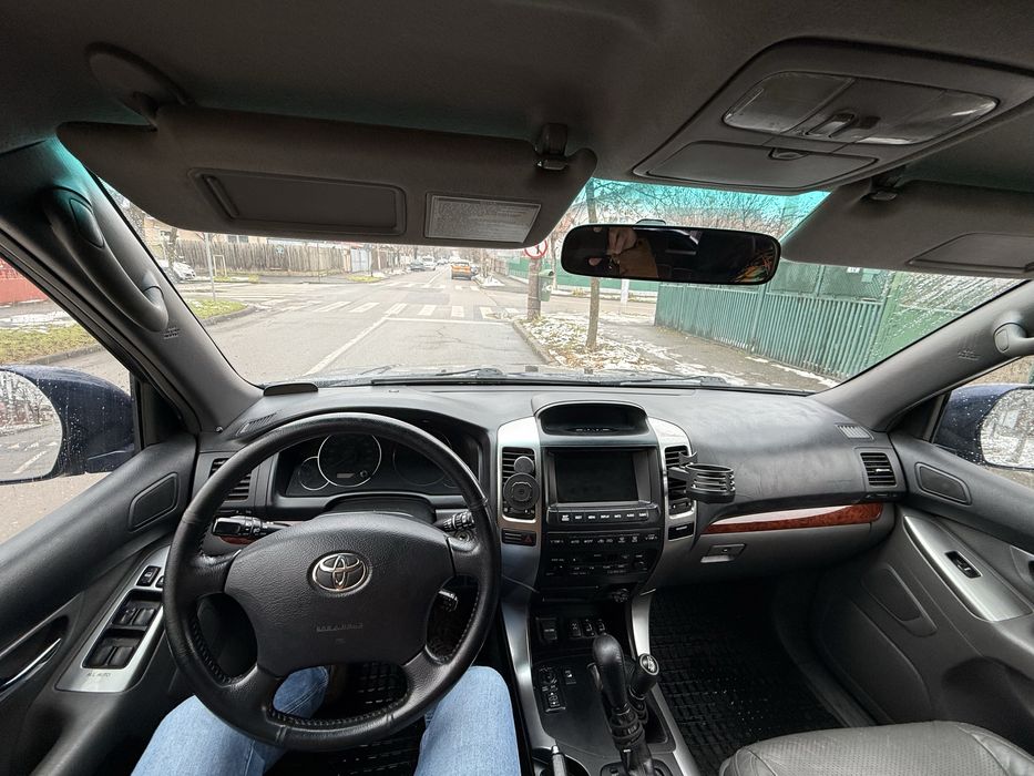 Toyota Land Cruiser 2006 – Overlanding Premium / Expediții