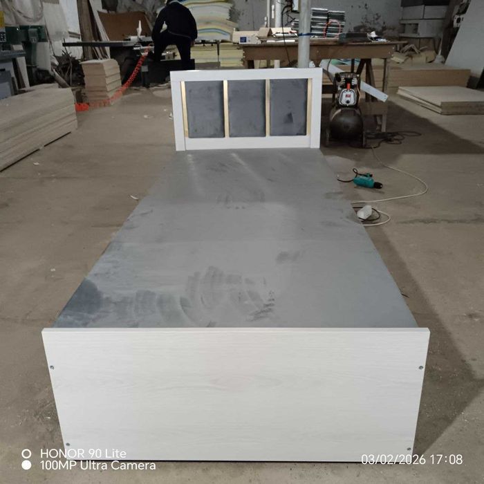 krovat arzon.krovat sotiladi.bir kishilik krovat.односпальная.