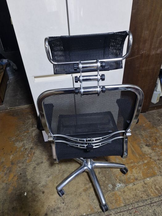 Офисный компьютерный стул